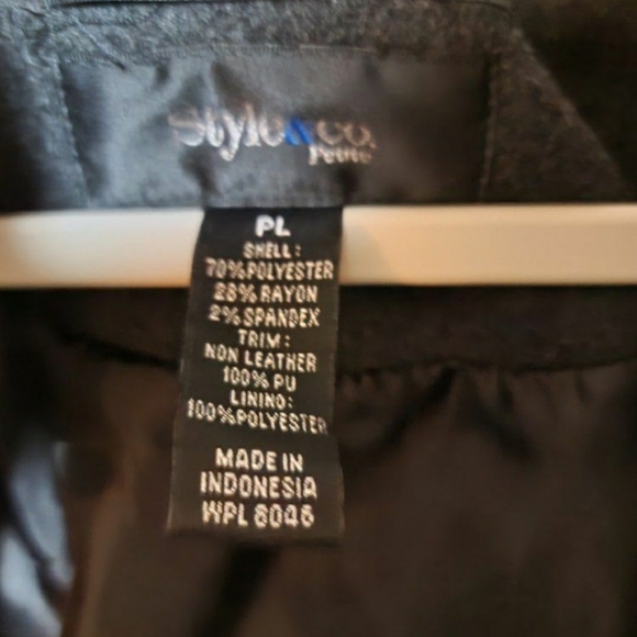 Womens Jacket - Picture 2 of 3